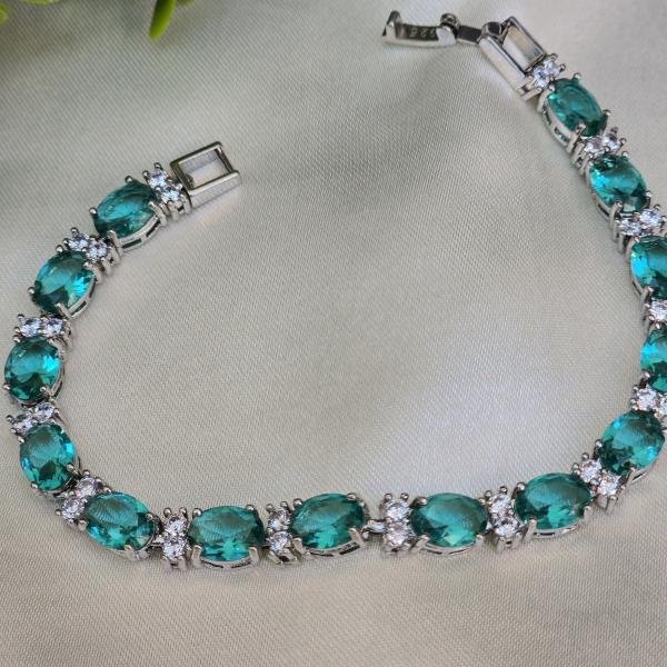 Royal blue topaz bracelet