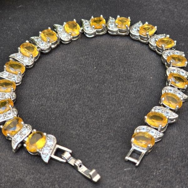 Unique yellow topaz bracelet