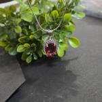 Beautiful garnet pendant set