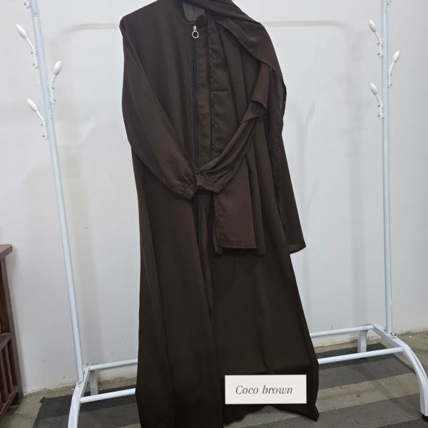 Brown ziper abaya