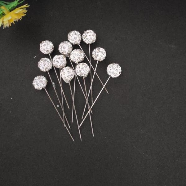 White daimaonds ball pins