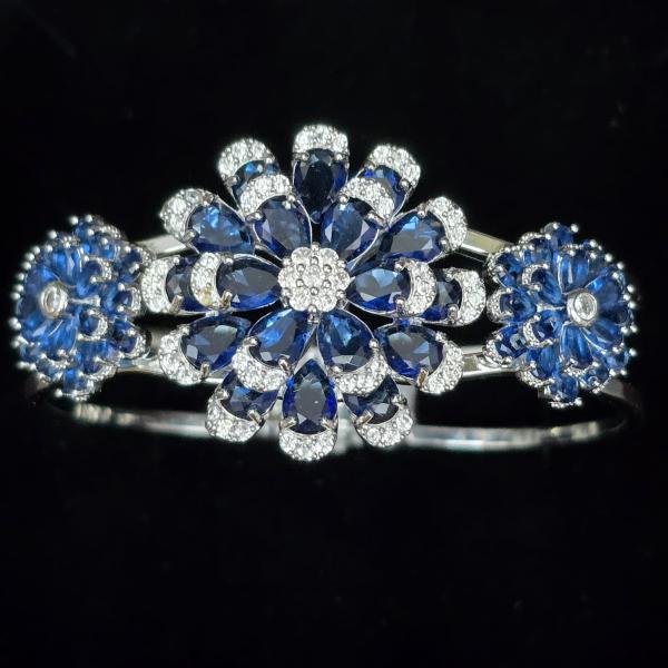 Beautiful flowers bangles 💐