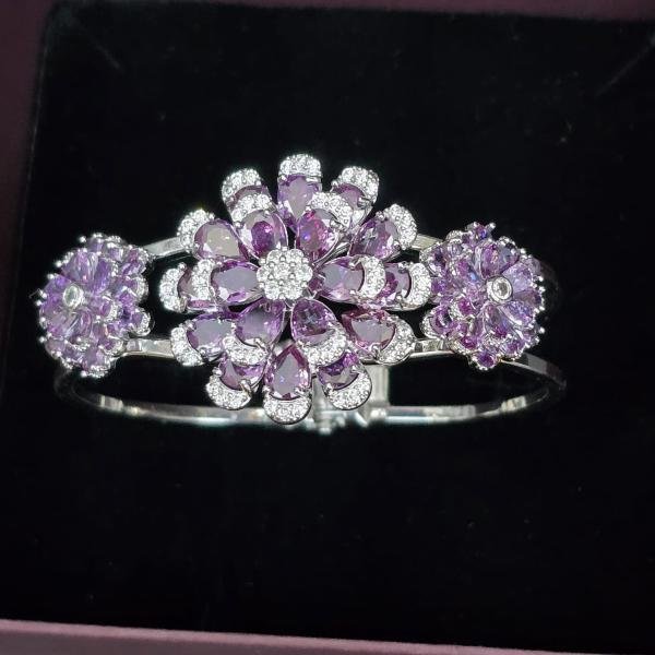 Beautiful flowers bangles 💐