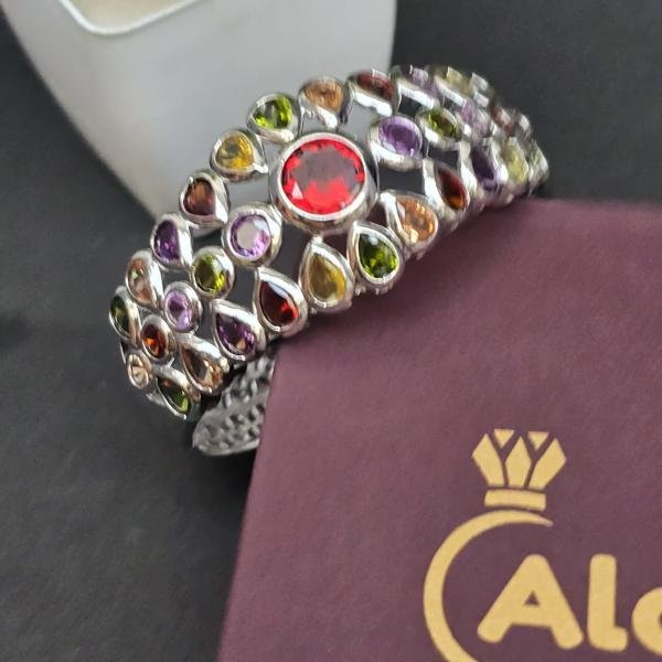 Classic Bangles 💖