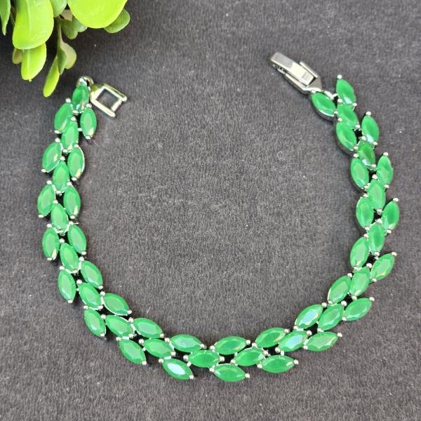 Leave bracelet