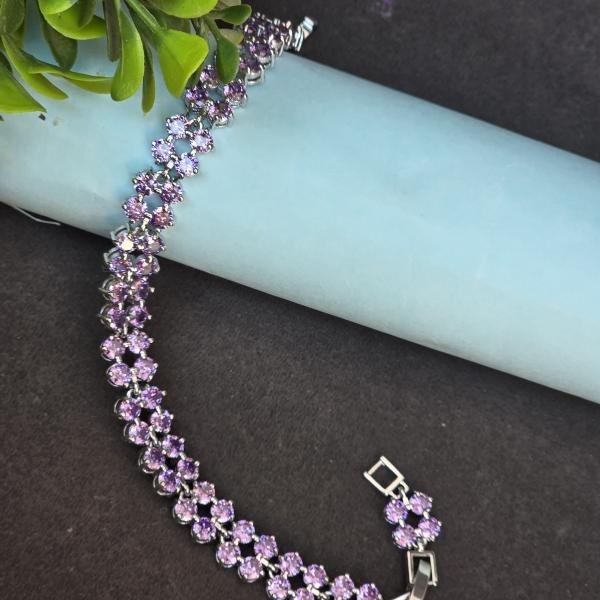 Purely bracelet